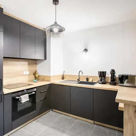 Апартаменты Superbe T3 Neuf Avec Balcon & Parking *