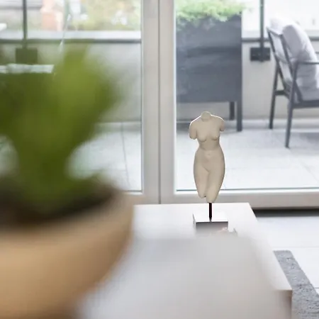 Superbe T3 Neuf Avec Balcon & Parking