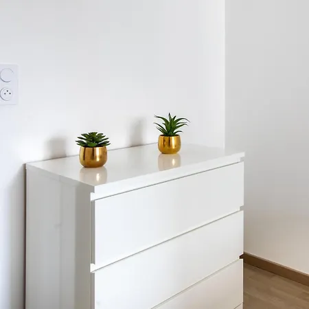 Апартаменты Superbe T3 Neuf Avec Balcon & Parking