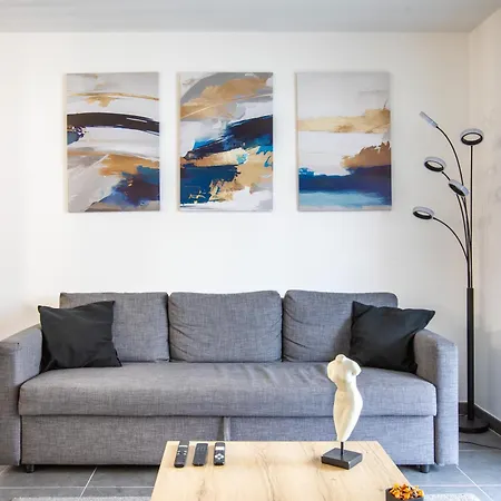 公寓 Superbe T3 Neuf Avec Balcon & Parking *