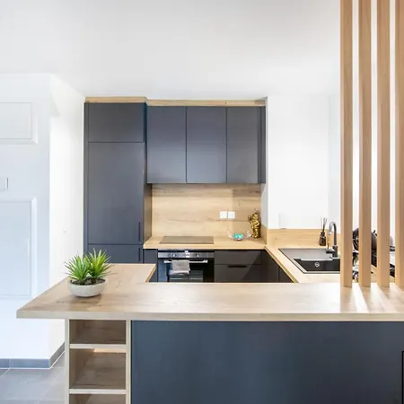 Superbe T3 Neuf Avec Balcon & Parking