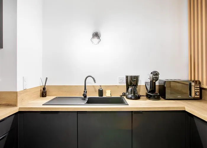 Superbe T3 Neuf Avec Balcon & Parking * Кольмар