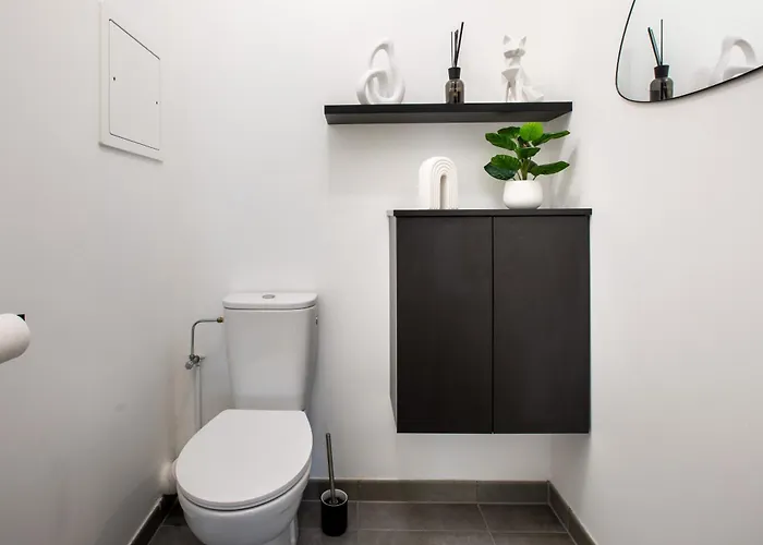 Superbe T3 Neuf Avec Balcon & Parking * Кольмар