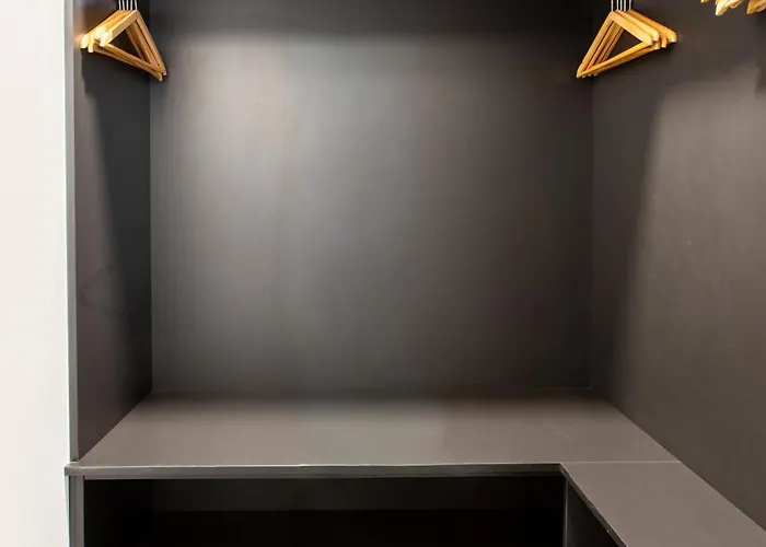 Superbe T3 Neuf Avec Balcon & Parking *