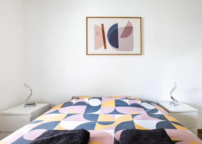 Superbe T3 Neuf Avec Balcon & Parking 科尔马